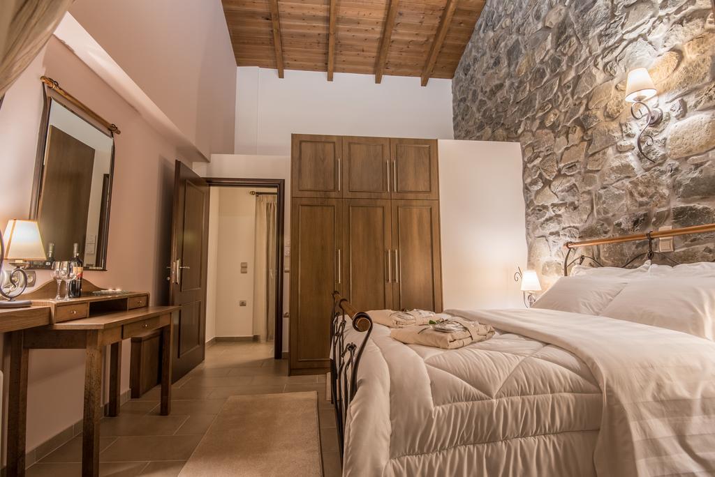 The View Village - Villas Suites & Spa Karpenísion Zewnętrze zdjęcie