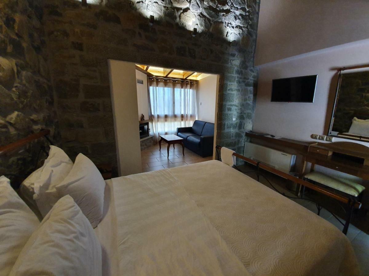 The View Village - Villas Suites & Spa Karpenísion Zewnętrze zdjęcie